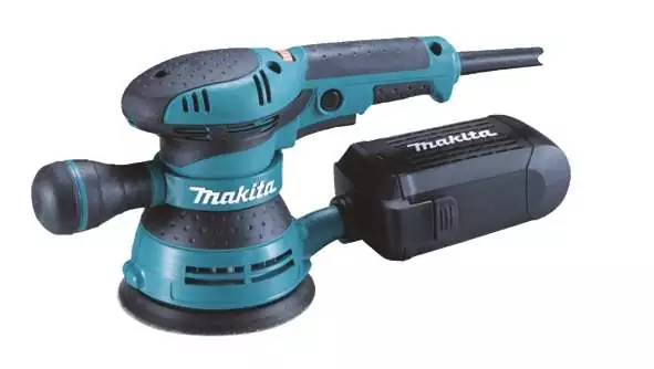 Scopri di più sull'articolo Levigatrice orbitale Makita BO5041K
