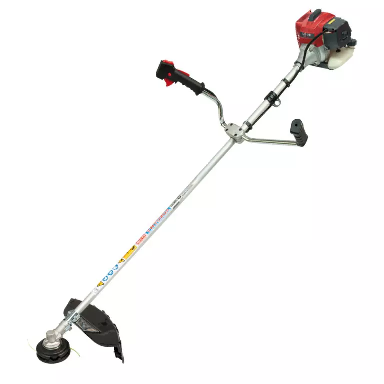 Scopri di più sull'articolo Decespugliatore Kawasaki TJ53E M prof